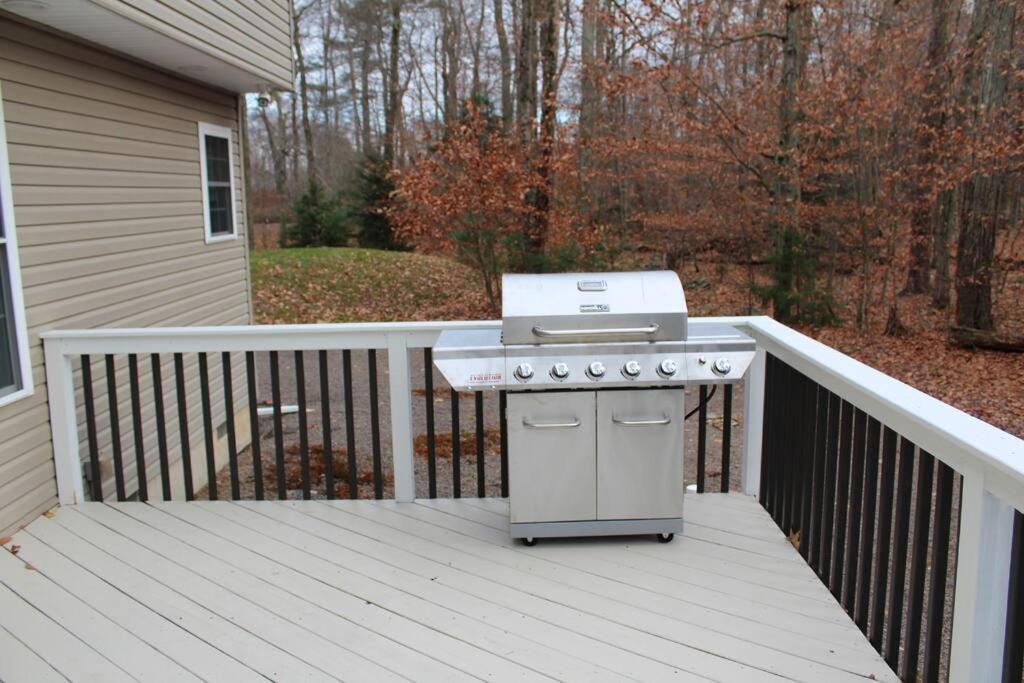 Luxury 4 Bedroom House In Pocono Mountains In Golf Course Near Lake Tobyhanna Eksteriør billede