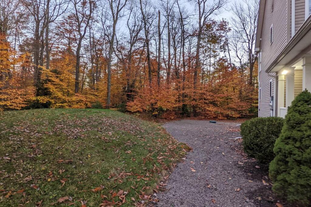 Luxury 4 Bedroom House In Pocono Mountains In Golf Course Near Lake Tobyhanna Eksteriør billede