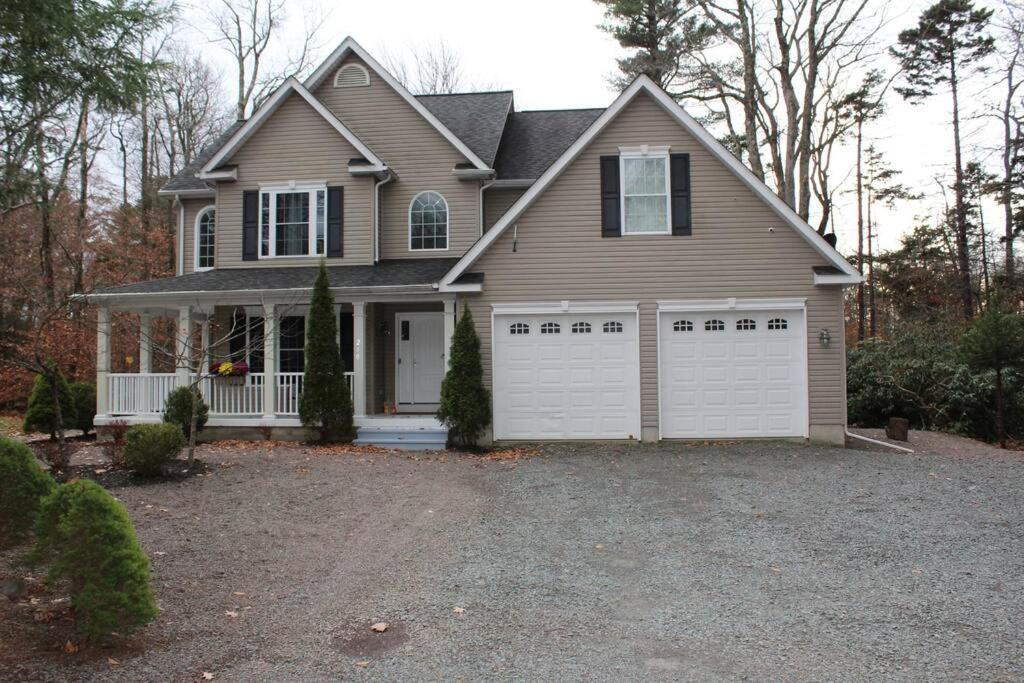 Luxury 4 Bedroom House In Pocono Mountains In Golf Course Near Lake Tobyhanna Eksteriør billede